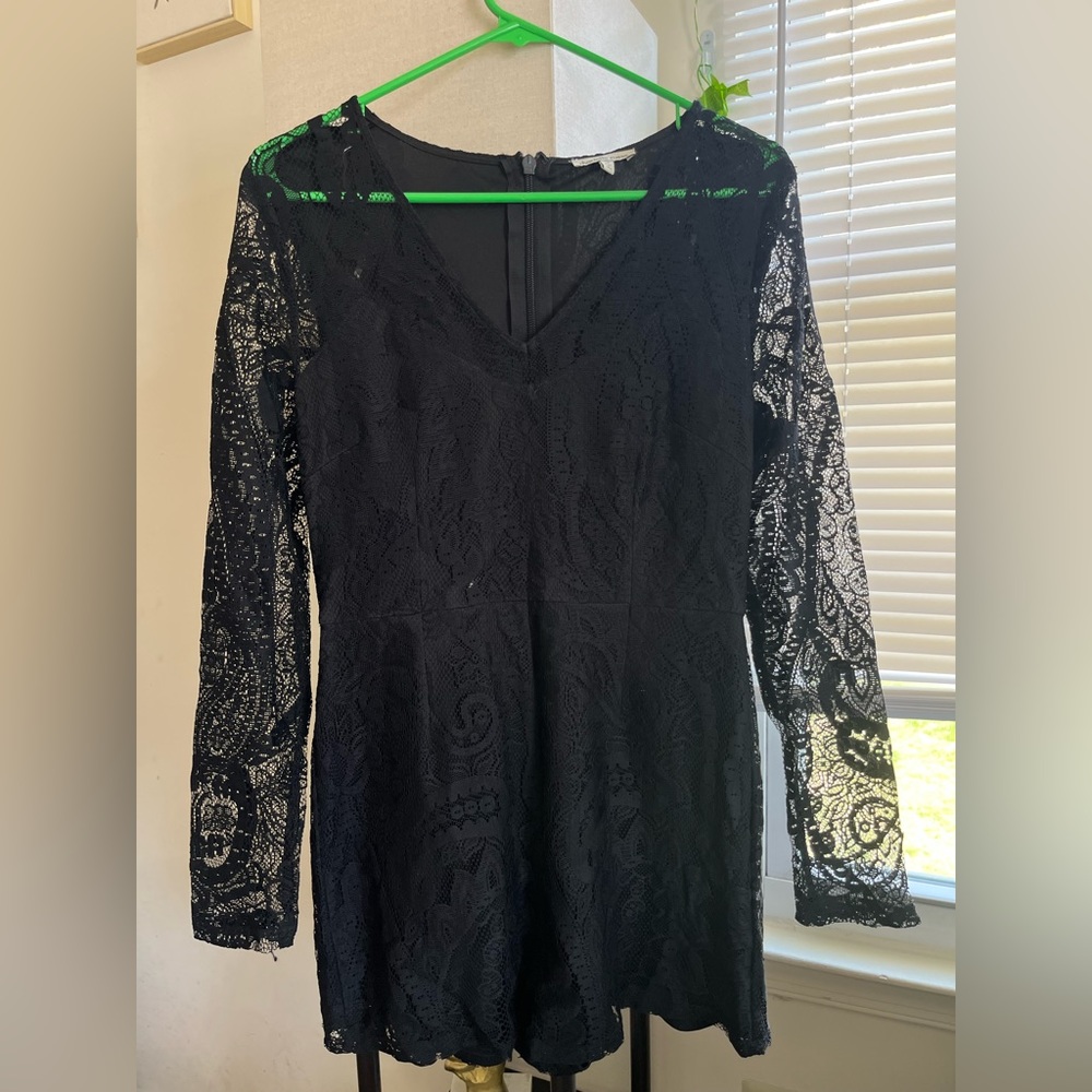 Black lace long sleeve romper